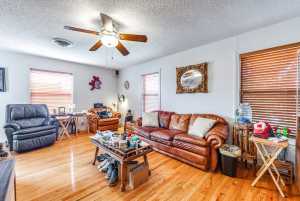 620 N Jefferson St (8)