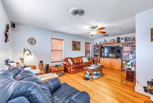 620 N Jefferson St (9)