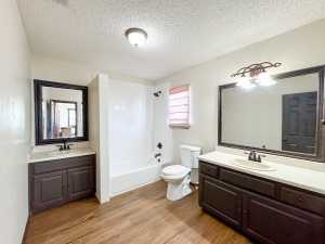 2302 W Twohig Ave (12)
