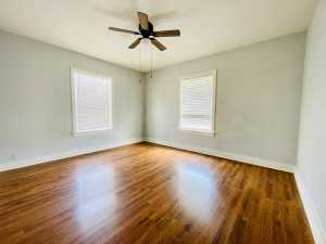 203 E 29th St (10)