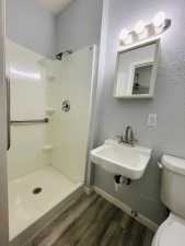 203 E 29th St (21)