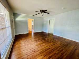 203 E 29th St (4)
