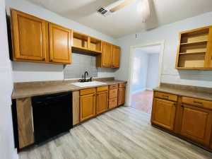 203 E 29th St (8)