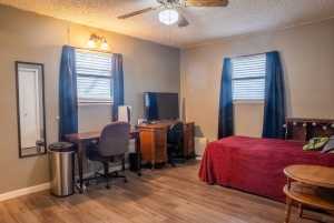 2204 Waco St (12)