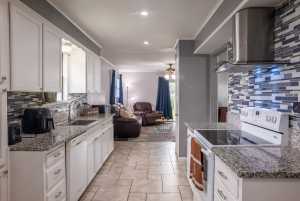 2204 Waco St (16)
