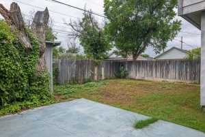 2204 Waco St (18)