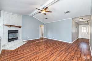 207 Hudspeth St (11)