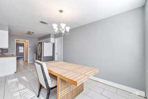 207 Hudspeth St (13)