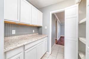 207 Hudspeth St (16)