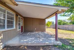 207 Hudspeth St (27)