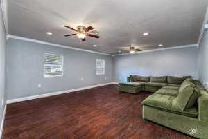 207 Hudspeth St (9)
