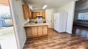 1202 Johnny Lane (5)