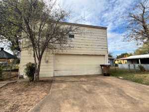 612 E Parkway St (10)