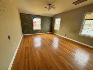 612 E Parkway St (16)