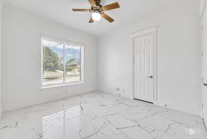 1102 Ashford Dr (32)