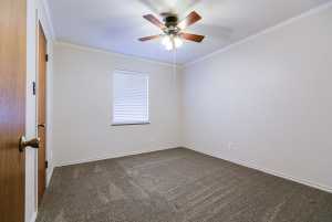 1002 Country Club Rd (16)