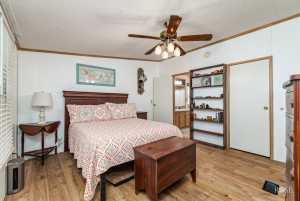 306 E 2nd St (12)