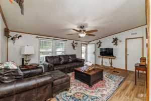 306 E 2nd St (7)