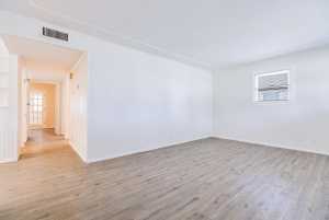 326 River Oaks St (3)