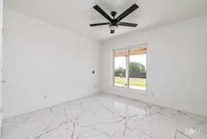 1102 Ashford Dr (36)