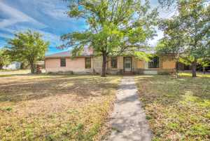 114 Lipan Dr