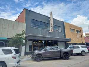 109 S Chadbourne St (5)