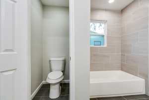 206 N Montague Ave (25)