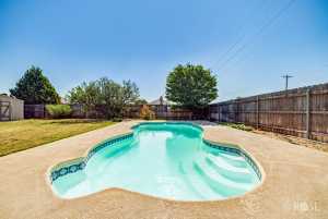 702 Hunters Glen Rd (32)