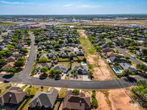 702 Hunters Glen Rd (50)