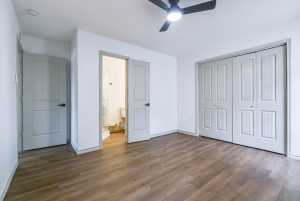 806 E 42nd St (22)