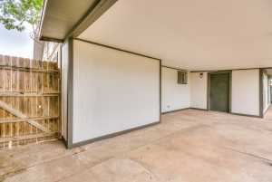 806 E 42nd St (3)