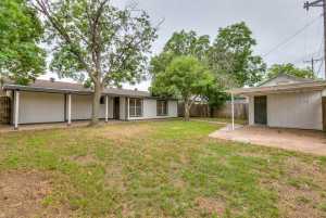 806 E 42nd St (25)