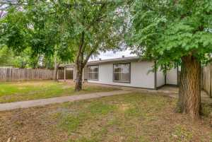 806 E 42nd St (26)