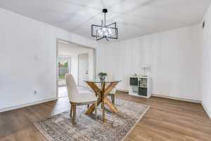 806 E 42nd St (9)