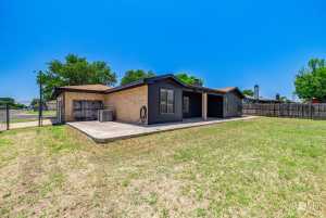 1702 Parkview Dr (26)