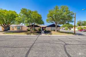 1702 Parkview Dr (3)