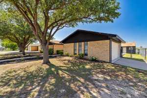 1702 Parkview Dr (4)
