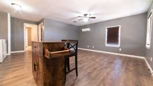 718 W 15th St (3)