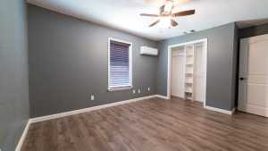 718 W 15th St (7)