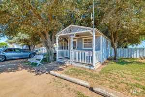 8201 Sunflower Ave (3)
