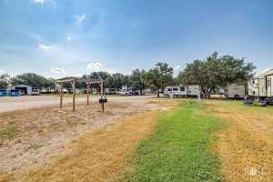 8201 Sunflower Ave (10)