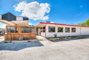 1205 N Chadbourne St (31)