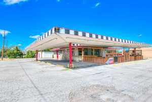 1205 N Chadbourne St (2)