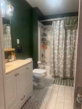 206 N Van Buren St (11)