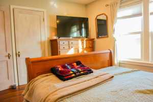 206 N Van Buren St (13)