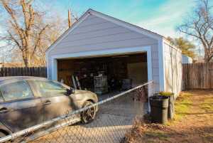 206 N Van Buren St (17)