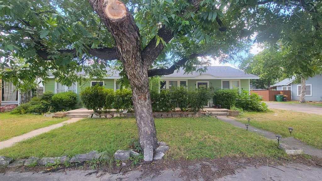 121 N Van Buren St