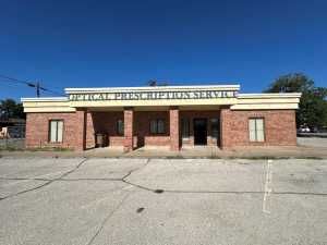 401 W Highland Ave