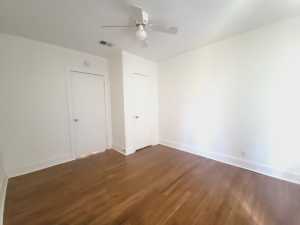 121 N Van Buren St (6)