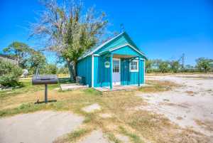 19801 US Hwy 83 (16)